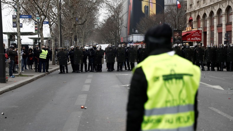 Rumeurs du décès d'une Gilet jaune belge à Paris : le gouvernement belge dément