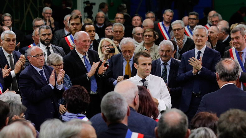 «Un grand raout pour faire sa communication» : interrogations autour du Grand débat de Macron