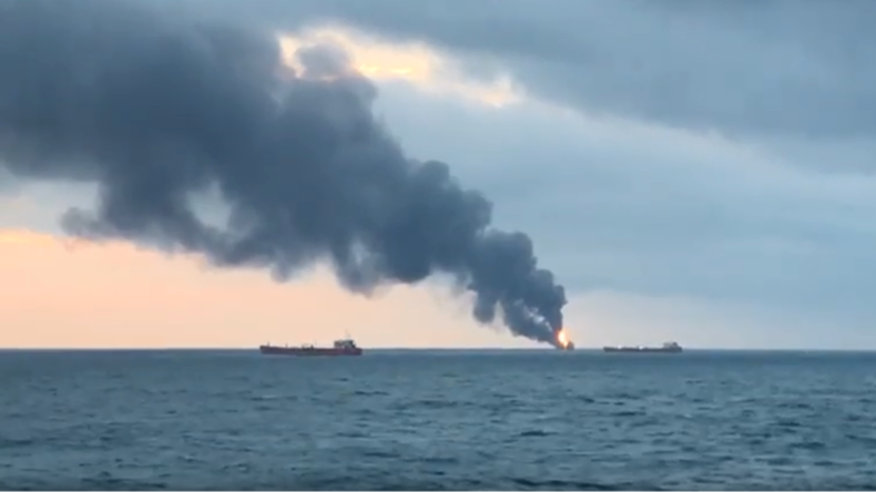 Crimée : deux navires prennent feu dans le détroit de Kertch, au moins 14 morts