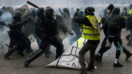 Il y a eu plusieurs tensions entre les Gilets jaunes et les autorités le 12 janvier à Toulouse.