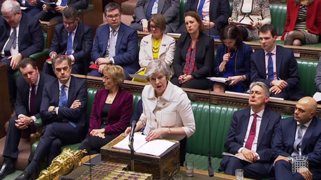 Le Premier ministre britannique Theresa May durant son discours devant la Maison des Communes le 14 janvier, tenant d'infléchir le vote sur l'accord du Brexit prévu le lendemain. 