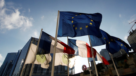 Les défenseurs de la souveraineté nationale et populaire en France désapprouvent massivement le fonctionnement de l'Union européenne.