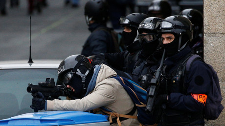 Des policiers prennent position à Nantes le 26 janvier (image d'illustration).