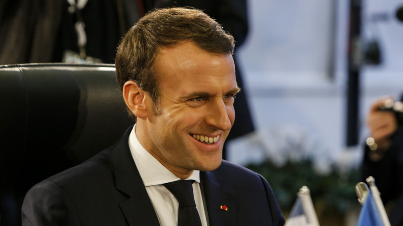 Emmanuel Macron : «Jojo avec un gilet jaune a le même statut qu’un ministre ou un député !»