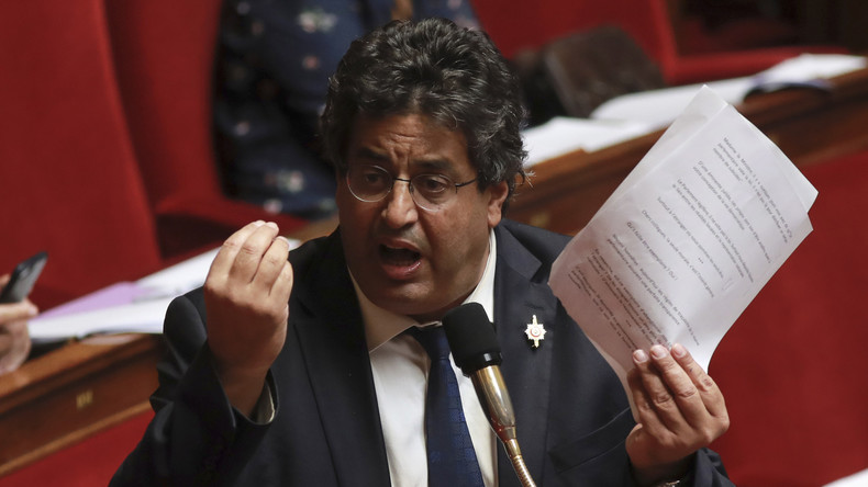 Loi anticasseurs : Meyer Habib dépose un amendement visant à faire de la quenelle un délit