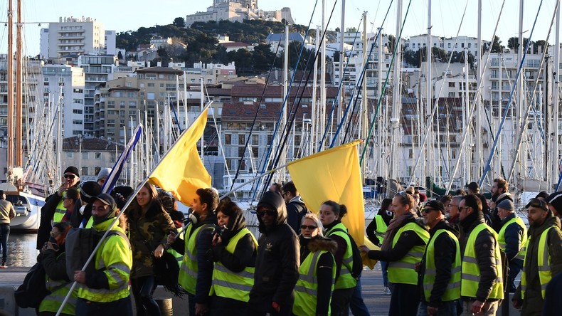 Renaud Muselier, créateur de la cagnotte pour les forces de l’ordre, chahuté par des Gilets jaunes