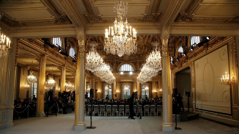 500 000 euros plus tard, voici à quoi ressemble la nouvelle salle des fêtes de l'Elysée
