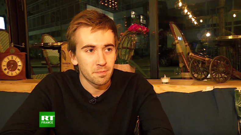 Pour le journaliste Hadrien Mathoux, «le doute ne doit pas être assimilé au complotisme» (ENTRETIEN)