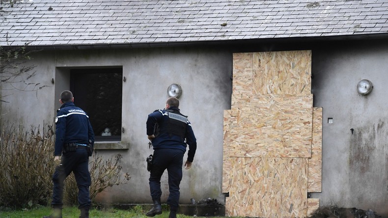 80 permanences ou domiciles de parlementaires visés depuis le début des Gilets jaunes, selon Nunez
