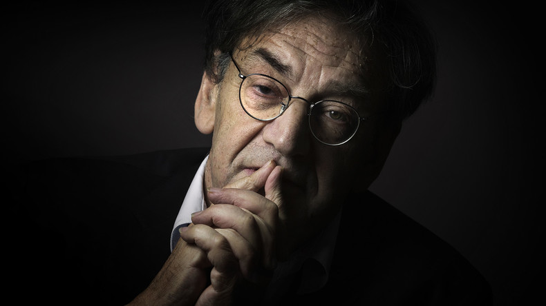«Bête immonde», «infâme», «intolérable» : les politiques condamnent l'agression d'Alain Finkielkraut