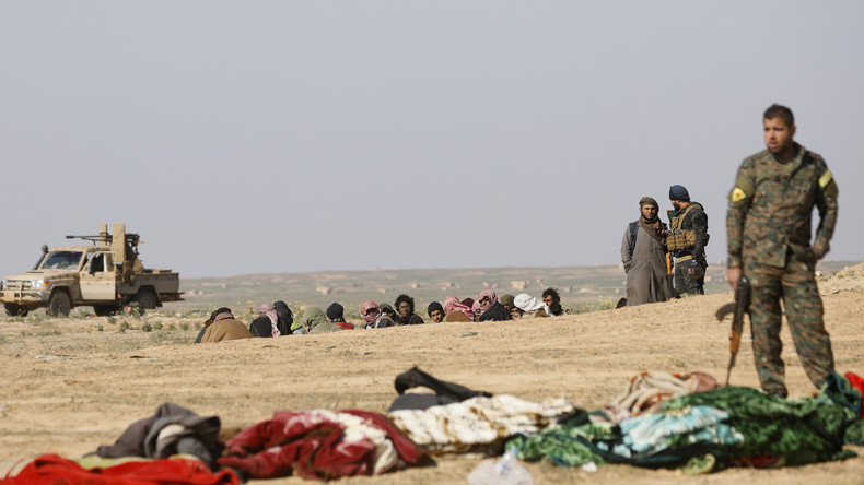 Syrie : des djihadistes français auraient été remis aux autorités irakiennes par les forces kurdes