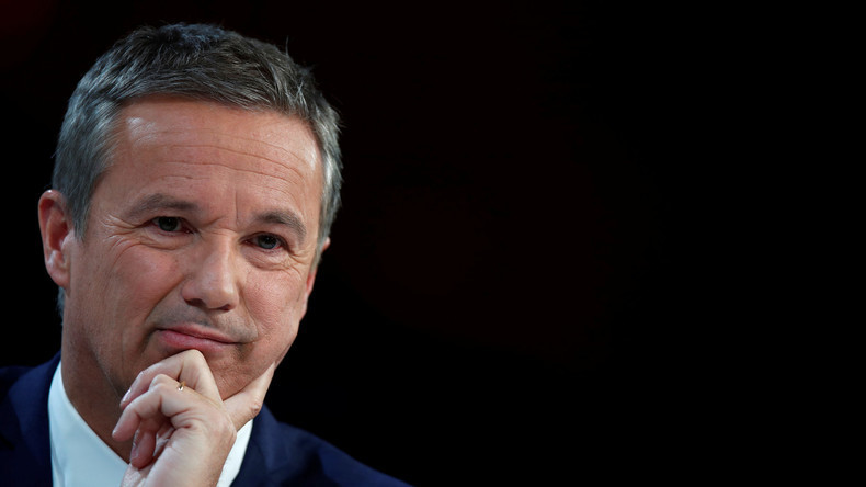 «Les serviteurs du pouvoir comme vous» : passe d'armes entre NDA et Patrick Cohen (VIDEO)