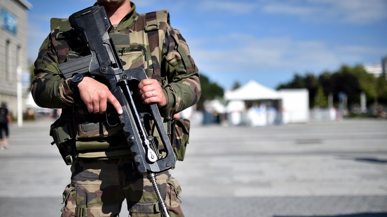 Acte 19 : les soldats de Sentinelle pourront tirer en cas de menace, selon le général Le Ray