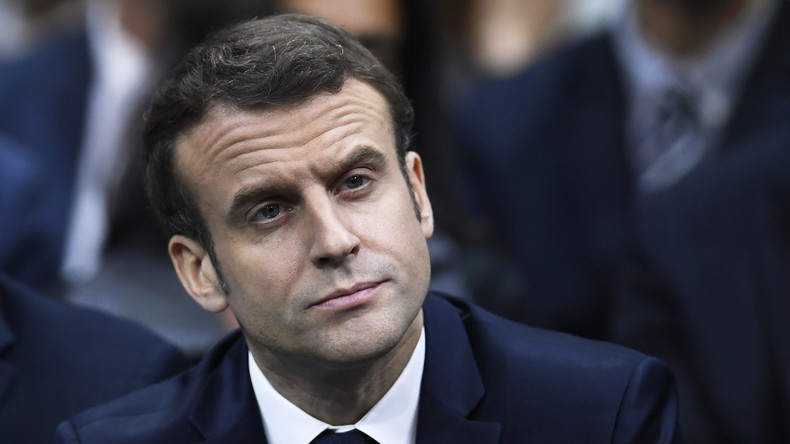 «Sous l’eau», «rincé», «essoré» : Emmanuel Macron serait «proche du burn-out» selon ses proches