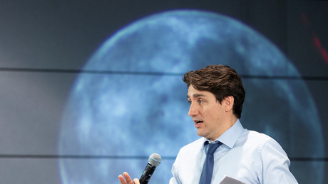 Justin Trudeau rencontre des enfants à l'agence canadienne de l'espace de Loungueuil, Québec, Canada, 28 février 2019 (image d'illustration).