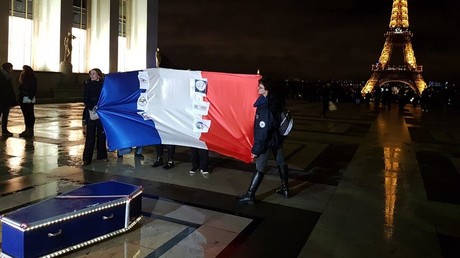 Manifestation des policiers au Trocadéro à Paris