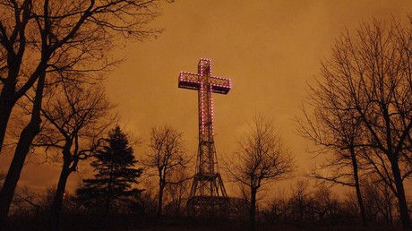 La croix du mont Royal, sur les hauteurs de Montréal, le 6 avril 2005 (image d'illustration).