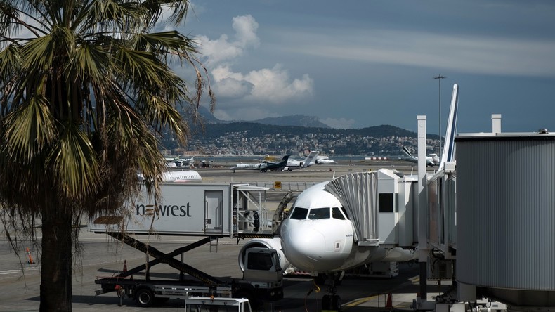 Toulouse et Nice : nouveaux nuages sur deux aéroports privatisés par Macron