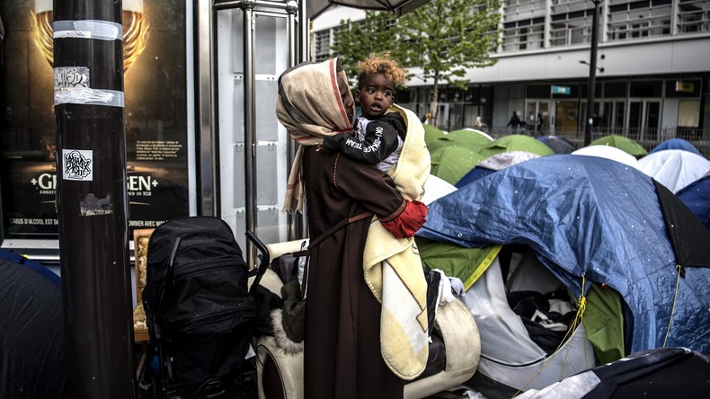 Hidalgo, Baroin... 12 maires écrivent à l’Etat pour dénoncer la «situation indigne» des migrants