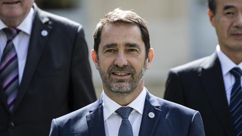 Suicides chez les policiers : les annonces de Castaner vont-elles suffire ?