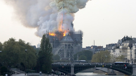 Un important incendie ravage Notre-Dame de Paris, le 15 avril 2019.