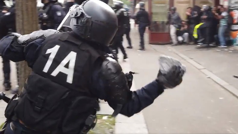 Gifles, jet de pavé et matraque dans le pantalon : l'IGPN ouvre trois enquêtes après le 1er Mai