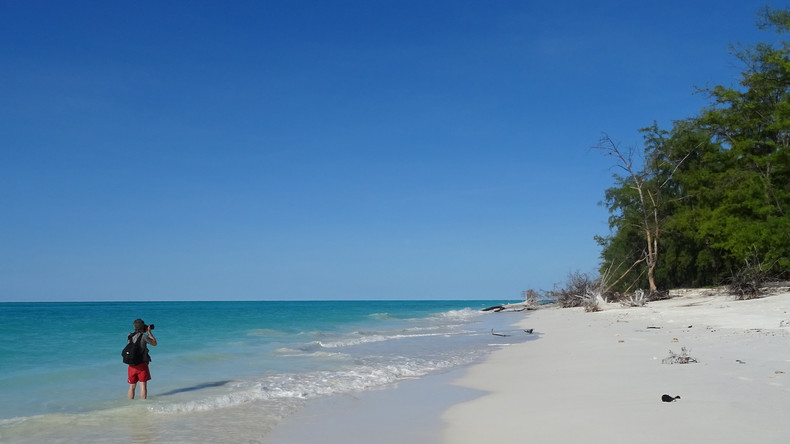Vers une cogestion des îles Eparses avec Madagascar : la France brade-t-elle son domaine maritime ?