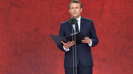 Le président français Emmanuel Macron lors de la lecture de la lettre d'Henri Fertet, le 5 juin 2019, à Portsmouth, au Royaume-Uni (image d'illustration).