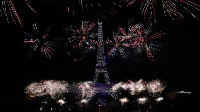 «Ça n'apporte rien» : l'Intérieur ne donnera pas le nombre de voitures brûlées les 13 et 14 juillet