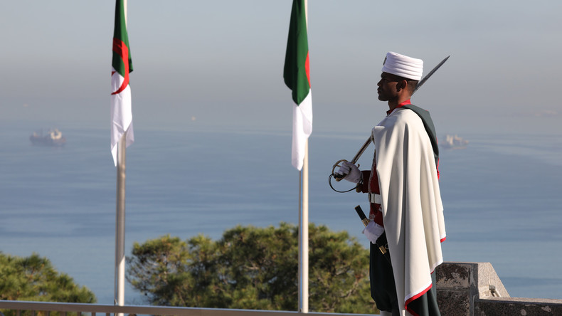 «Ils ont détruit un pays» : la colonisation française bientôt criminalisée en Algérie ?