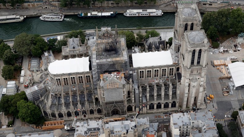 Le projet de loi controversé sur la restauration de Notre-Dame définitivement adopté au Parlement