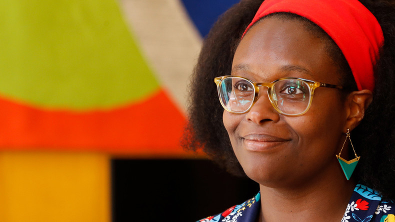 Pour Sibeth Ndiaye, les Français mangent plutôt du kebab que du homard, Twitter réagit