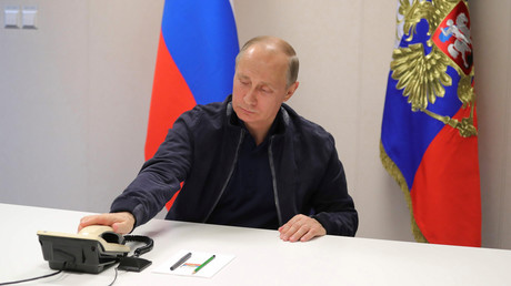 Vladimir Poutine lors d'un entretien téléphonique en 2017. Image d'illustration. 