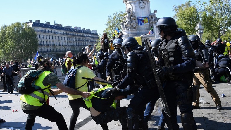 «Casser la bouche» des Gilets jaunes : enquête ouverte pour les propos d'un policier sur Instagram