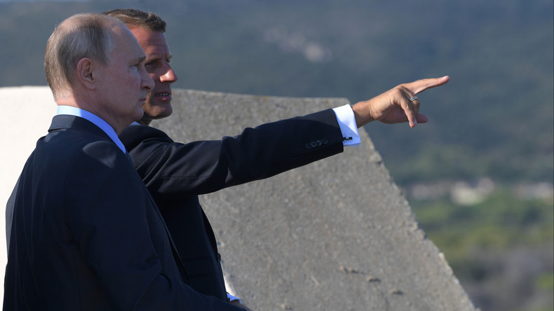 Rencontre Poutine-Macron : des personnalités appellent à approfondir la relation France-Russie