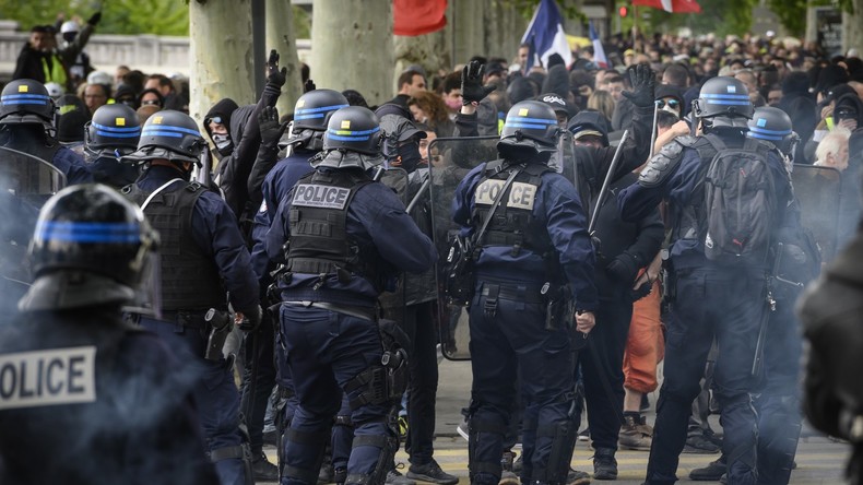 Gilets jaunes : l'IGPN a été saisie de 313 enquêtes judiciaires