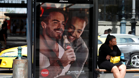 Un panneau publicitaire de Coca-Cola à Budapest.