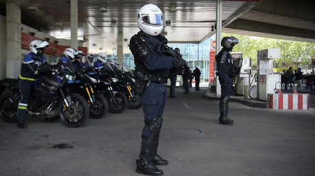Un policier anti-émeute le 27 avril 2019 à Paris (image d'illustration).