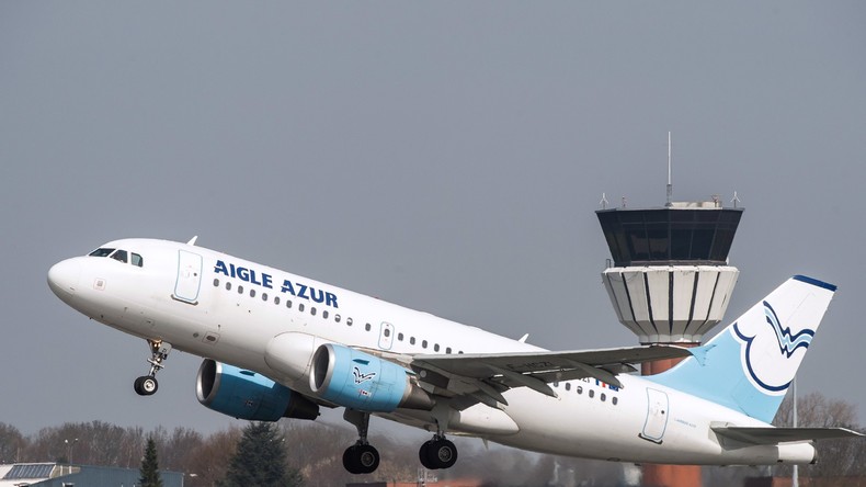 Aigle Azur, deuxième plus ancienne compagnie aérienne française, menacée de disparaître