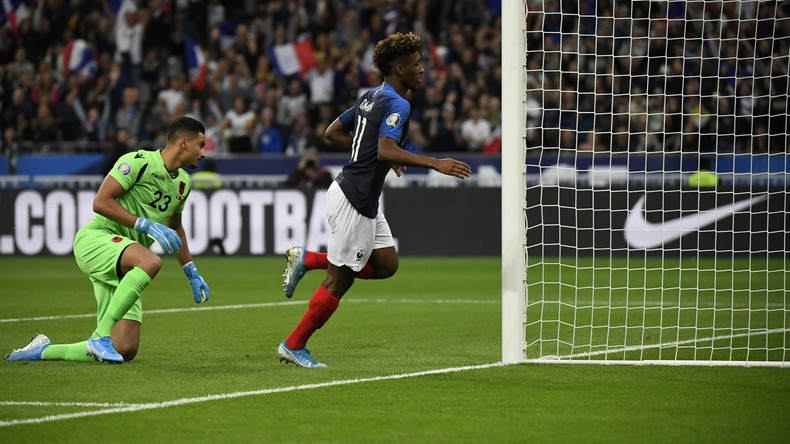 Football : la France se trompe d'hymne, les Albanais se vexent