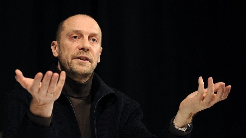 Alain Soral condamné à 24 mois dont 18 ferme pour avoir diffusé un clip de rap jugé antisémite