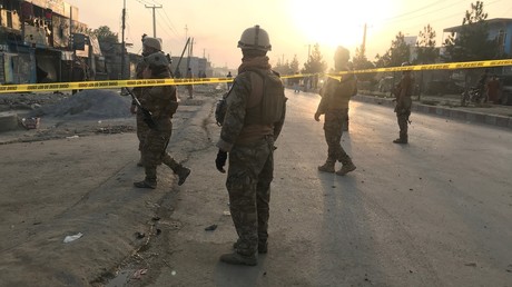 Les forces de sécurité afghanes devant le site de l'attentat à Kaboul, le 3 septembre.