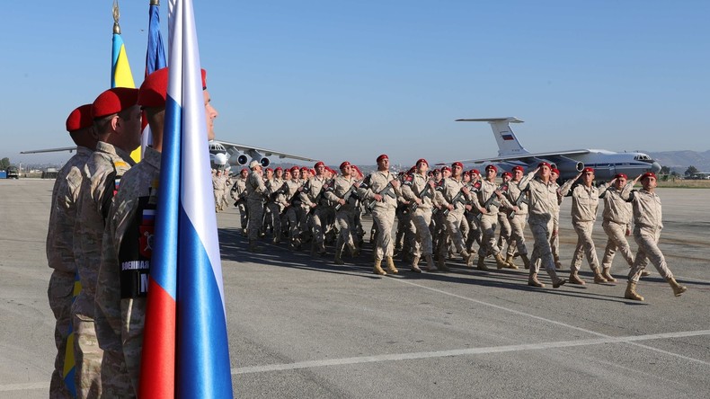 La Russie souhaite maintenir sa présence en Syrie, confirme le chef de la diplomatie russe