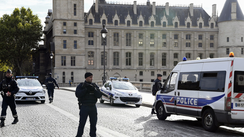 Habilité secret-défense, le tueur de la préfecture avait accès aux adresses des fonctionnaires