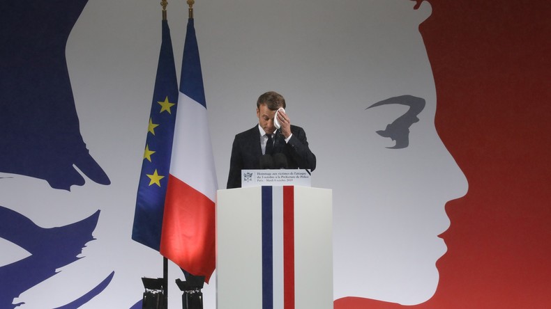 Vigilance ou délation ? Des policiers déplorent la communication présidentielle après l'attaque
