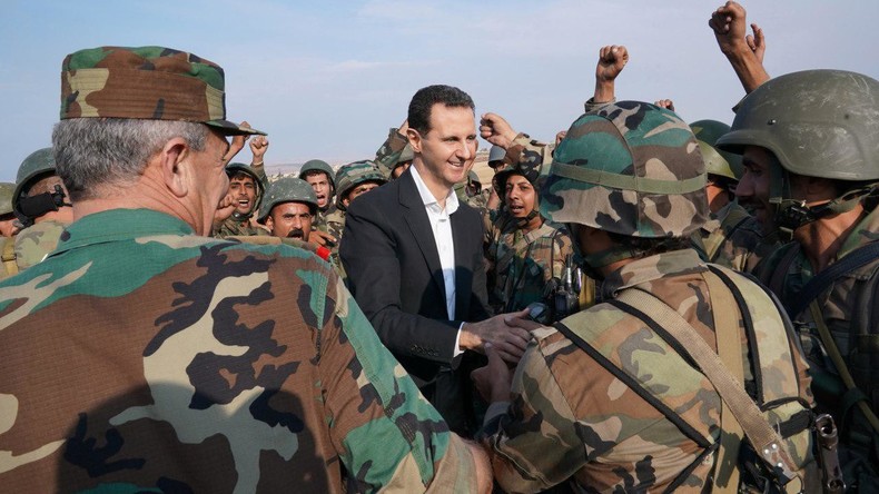 Sur la ligne de front d’Idleb, Bachar el-Assad promet de ramener l’unité territoriale en Syrie