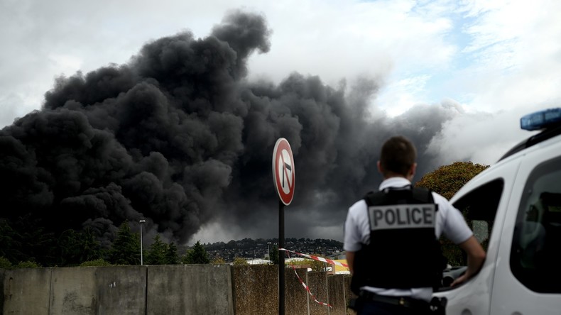 Rouen: des failles dans la protection des policiers présents lors de l'incendie de l'usine Lubrizol?