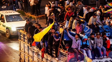 Des manifestants autochtones viennent gonfler les rangs de la mobilisation contre les mesures d'austérité du président de l'Equateur, Lenin Moreno, à Quito, le 7 octobre 2019.