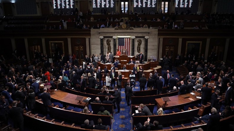 Vote de l'ouverture de la procédure de destitution contre Donald Trump : un coup d’épée dans l’eau ?