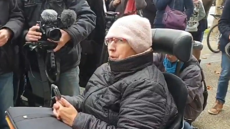 «La justice se décrédibilise»: deux mois avec sursis et interdiction de manifester pour Odile Maurin